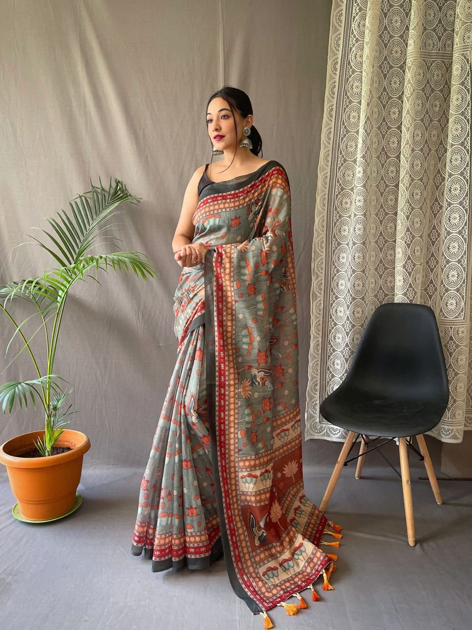 Women's Artistic Terracotta Orange Linen Saree with Kalamkari Inspired Print & Tassel Detailing – Perfect for Casual Festivities & Cultural Events - Image 7